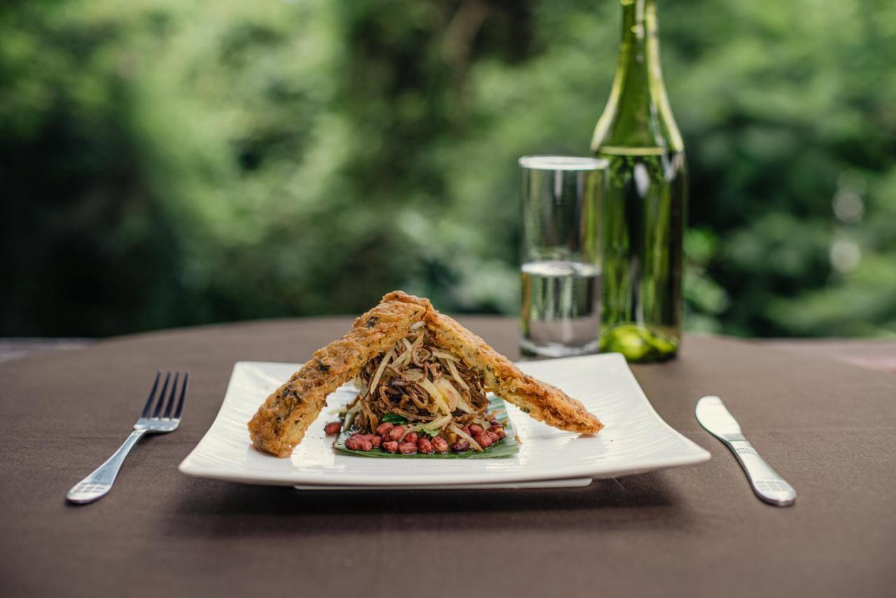 Heaven Restaurant & Boutique Hotel คิกาลี ภายนอก รูปภาพ