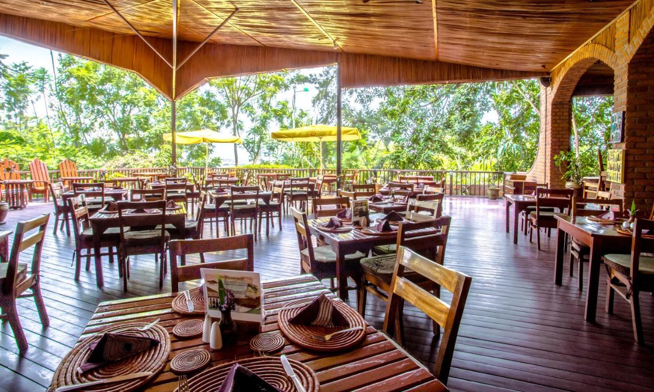 Heaven Restaurant & Boutique Hotel คิกาลี ภายนอก รูปภาพ