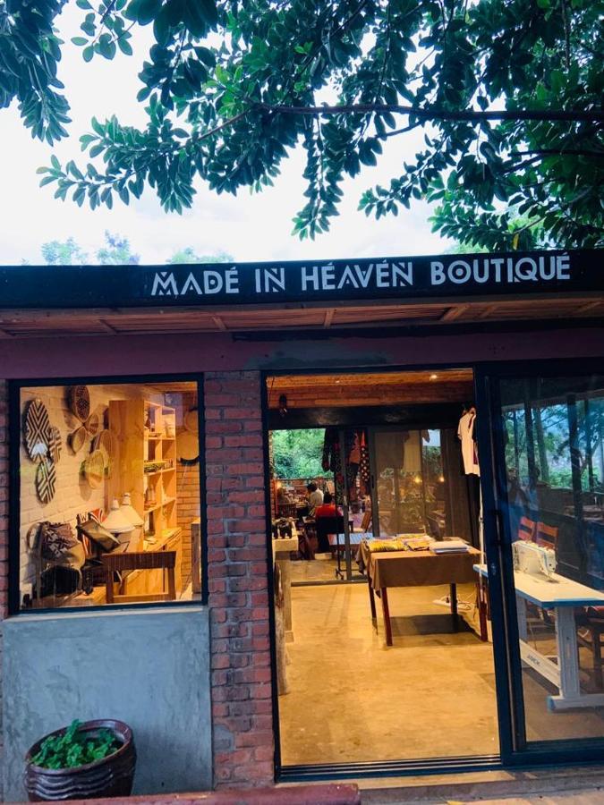 Heaven Restaurant & Boutique Hotel คิกาลี ภายนอก รูปภาพ
